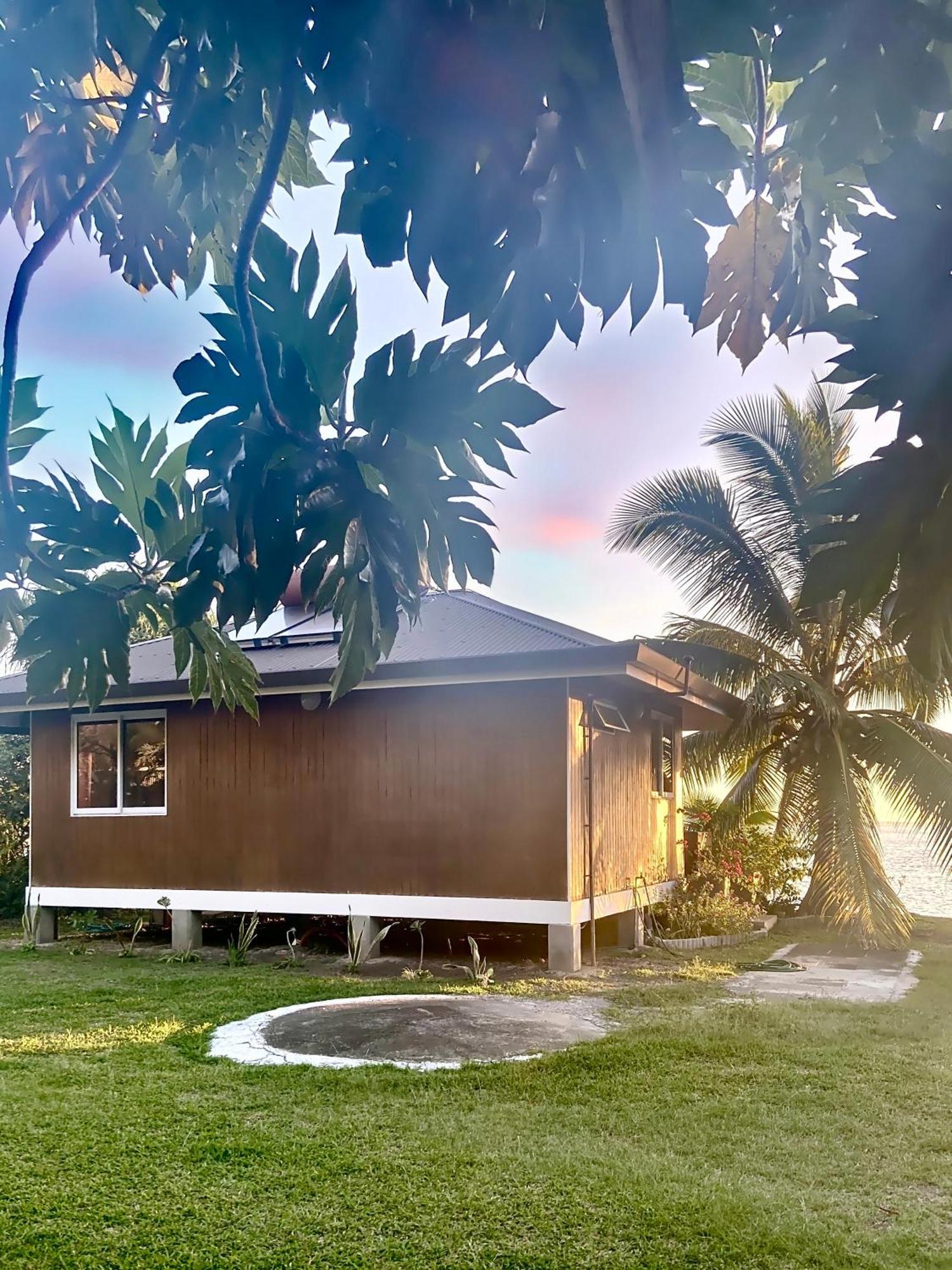 O'Coco Bungalow- Breathtaking Waterfront Views, Endless Memories Paea Exterior photo