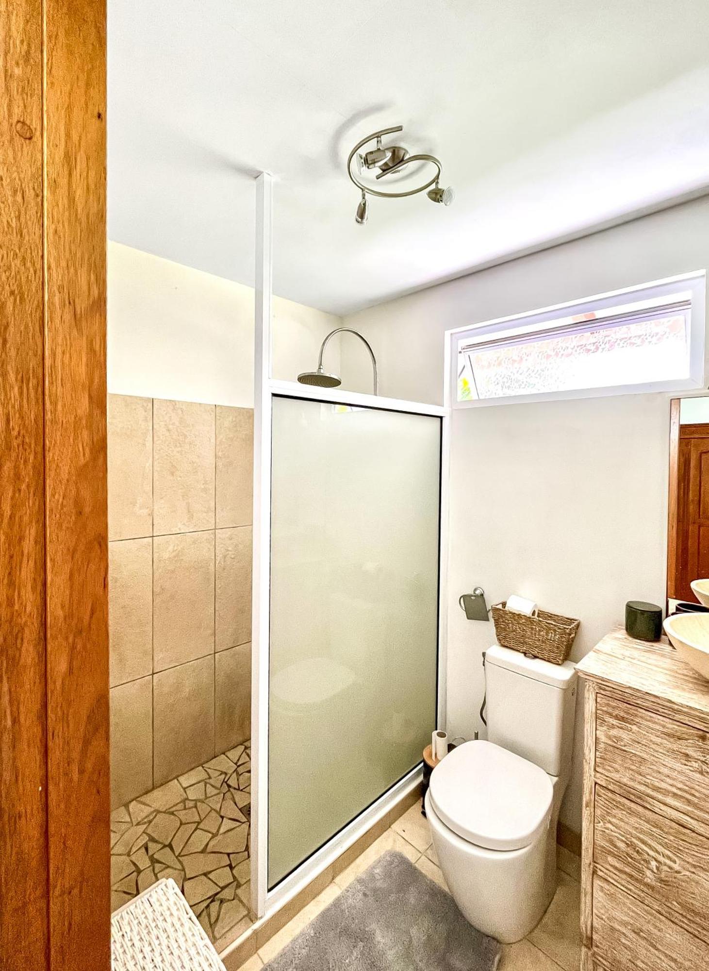 O'Coco Bungalow- Breathtaking Waterfront Views, Endless Memories Paea Exterior photo